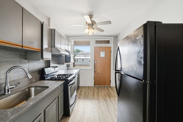 17 Garfield Street, Oak Park, IL 60304