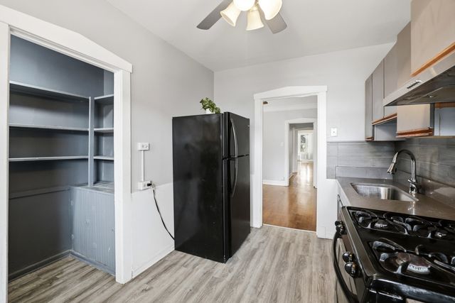 17 Garfield Street, Oak Park, IL 60304