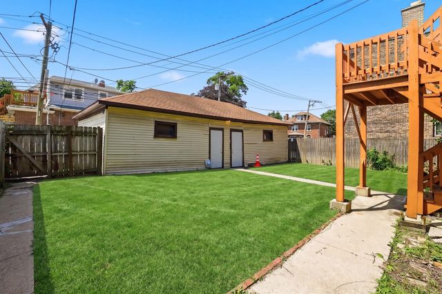 17 Garfield Street, Oak Park, IL 60304