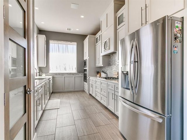 4849 Hillcrest Lane, Edmond, OK 73025