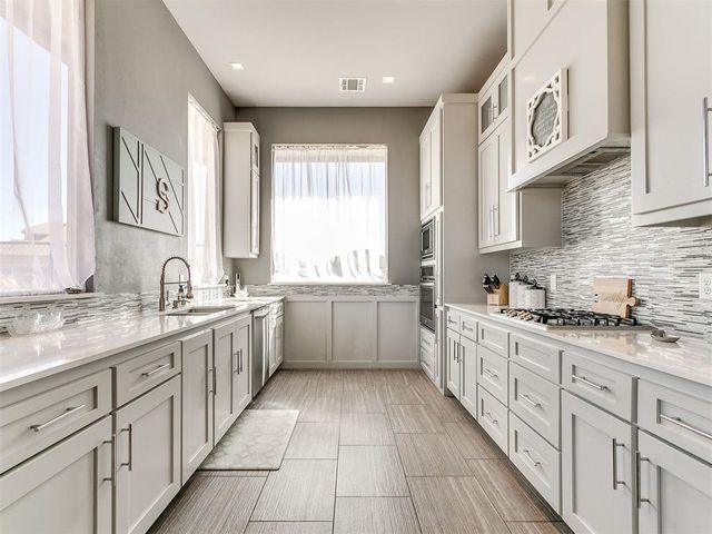 4849 Hillcrest Lane, Edmond, OK 73025