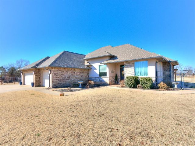4849 Hillcrest Lane, Edmond, OK 73025