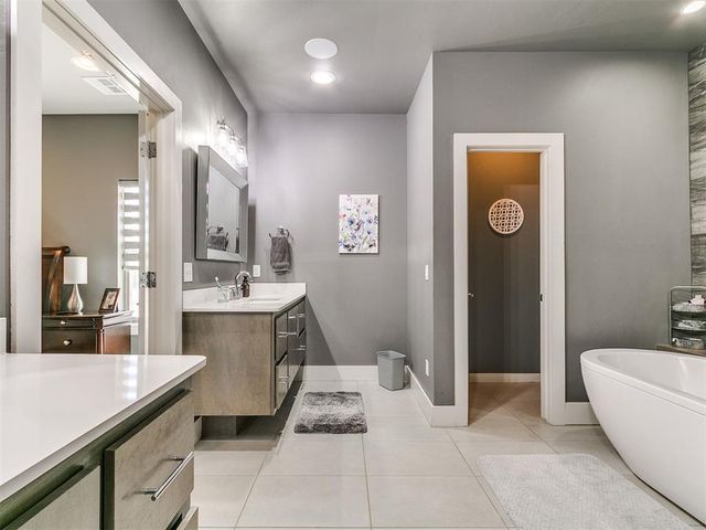 4849 Hillcrest Lane, Edmond, OK 73025