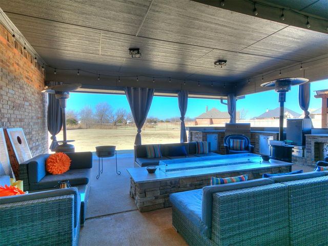 4849 Hillcrest Lane, Edmond, OK 73025