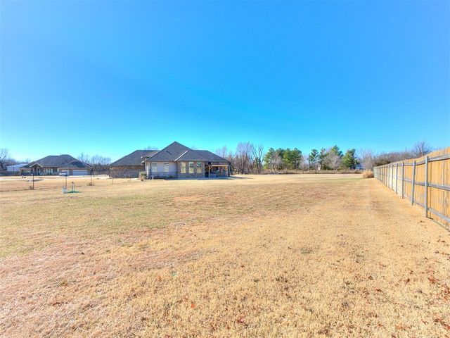 4849 Hillcrest Lane, Edmond, OK 73025