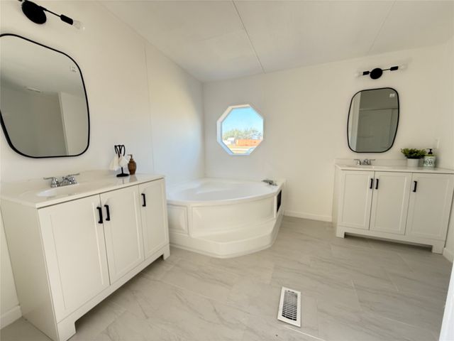 835 Private Road 4732, Rhome, TX 76078