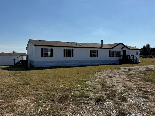 835 Private Road 4732, Rhome, TX 76078