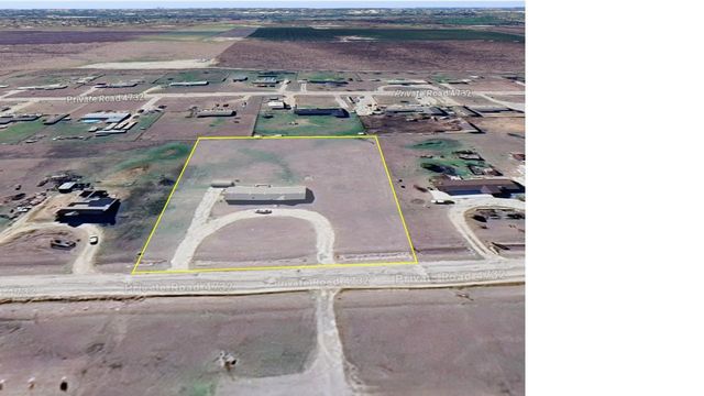 835 Private Road 4732, Rhome, TX 76078