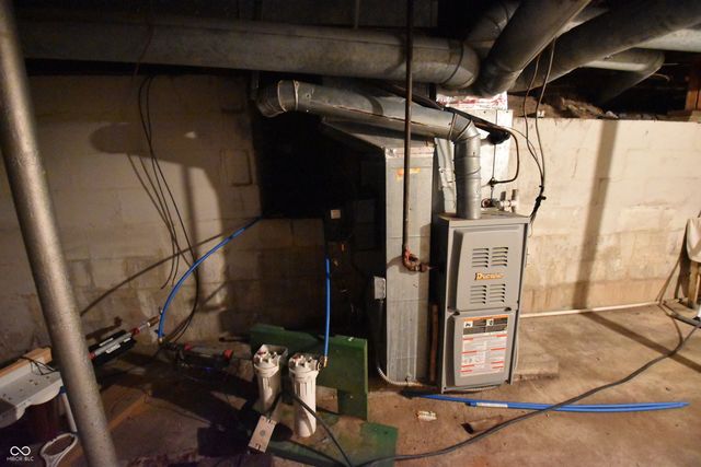 502 S State Street, Greenfield, IN 46140