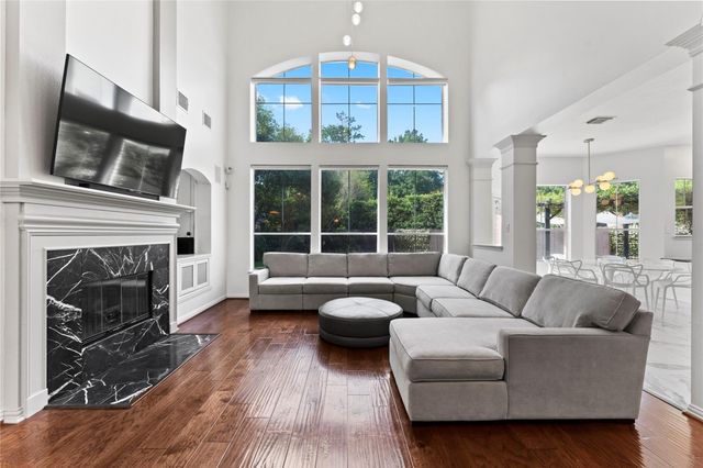 18 Degas Park, The Woodlands, TX 77382