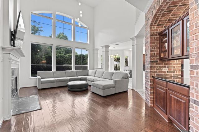 18 Degas Park, The Woodlands, TX 77382