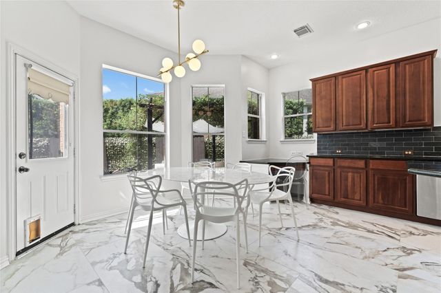 18 Degas Park, The Woodlands, TX 77382