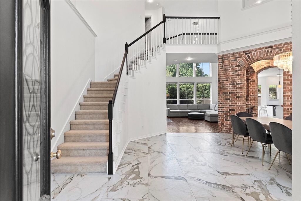 18 Degas Park, The Woodlands, TX 77382