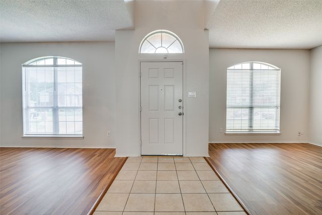 2401 Redfield Drive, Mesquite, TX 75181