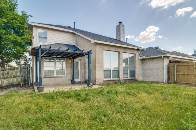 2401 Redfield Drive, Mesquite, TX 75181