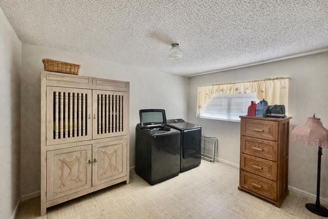 1039 El Margarita Rd, Yuba City, CA 95993