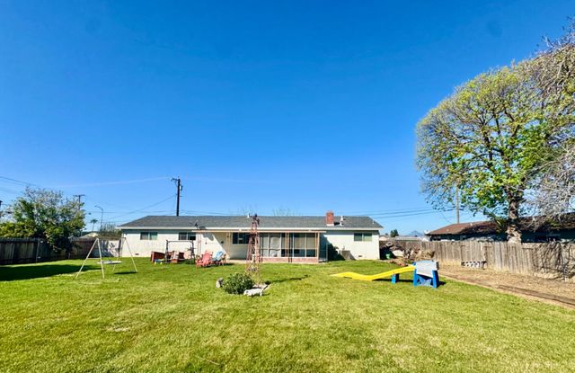 1039 El Margarita Rd, Yuba City, CA 95993