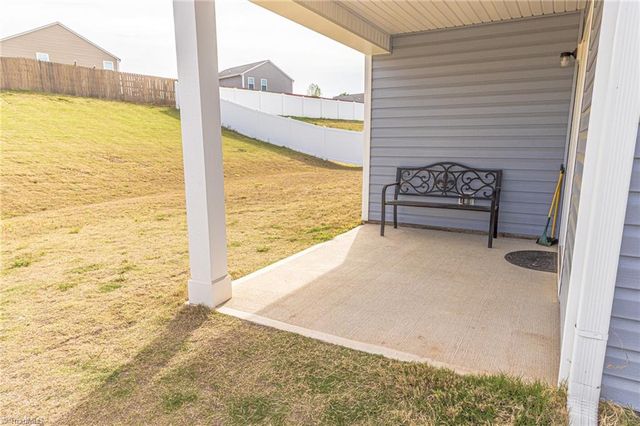 116 Green Mallard Way, Mayodan, NC 27027
