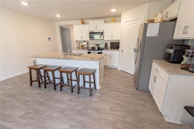116 Green Mallard Way, Mayodan, NC 27027