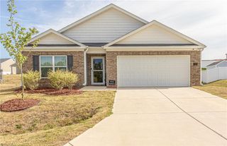 116 Green Mallard Way, Mayodan, NC 27027