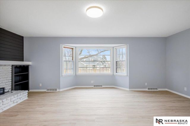 2024 S 165th Street, Omaha, NE 68130