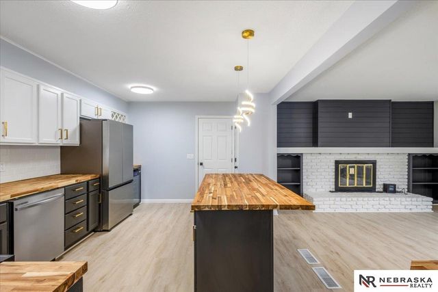 2024 S 165th Street, Omaha, NE 68130