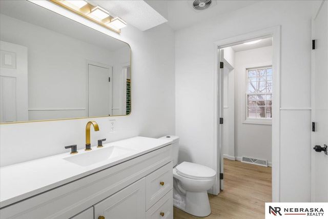 2024 S 165th Street, Omaha, NE 68130