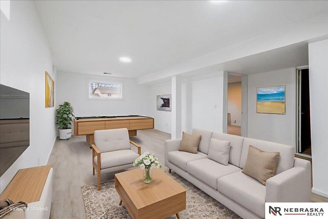 2024 S 165th Street, Omaha, NE 68130