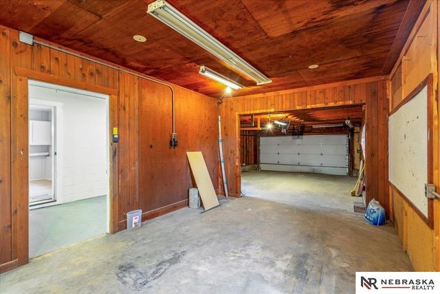 2024 S 165th Street, Omaha, NE 68130