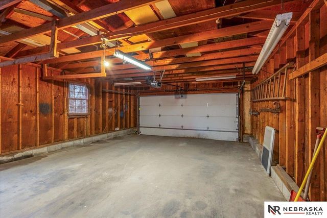 2024 S 165th Street, Omaha, NE 68130