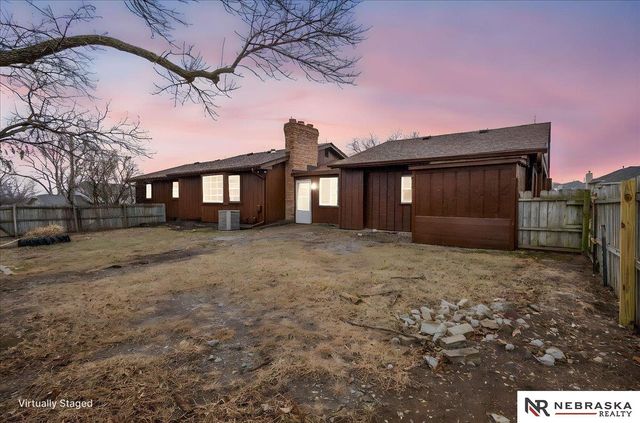 2024 S 165th Street, Omaha, NE 68130