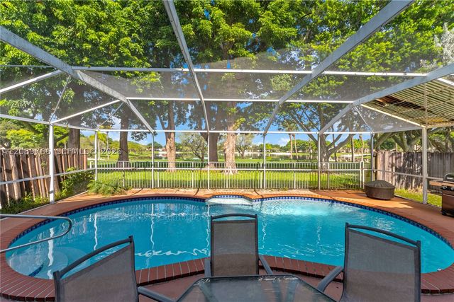 10840 SW 153rd Ct, Miami, FL 33196