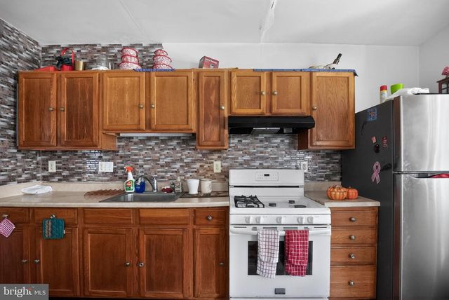 11 MILL ST, Darby, PA 19023