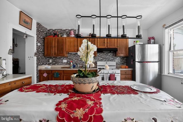 11 MILL ST, Darby, PA 19023