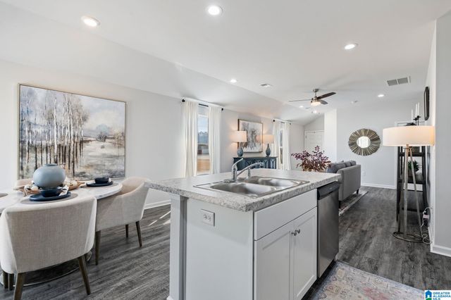 44 SKYLINE LOOP, Eastaboga, AL 36260