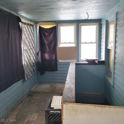 11102 Lardet Avenue, Cleveland, OH 44104