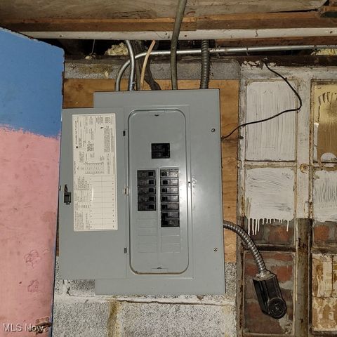 11102 Lardet Avenue, Cleveland, OH 44104