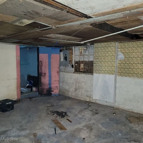 11102 Lardet Avenue, Cleveland, OH 44104