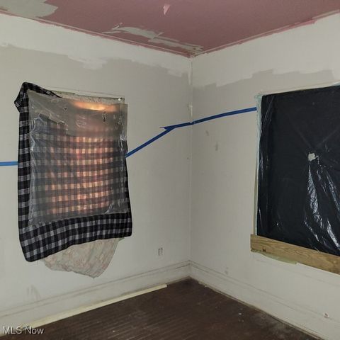 11102 Lardet Avenue, Cleveland, OH 44104