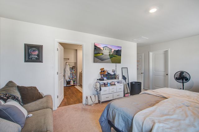 128 Holly Leaf Lane, Summerville, SC 29486