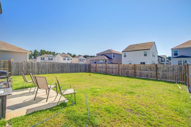 128 Holly Leaf Lane, Summerville, SC 29486