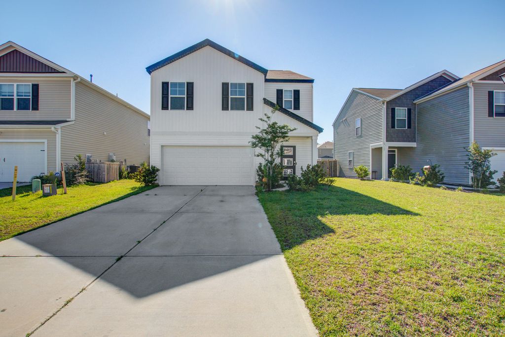 128 Holly Leaf Lane, Summerville, SC 29486