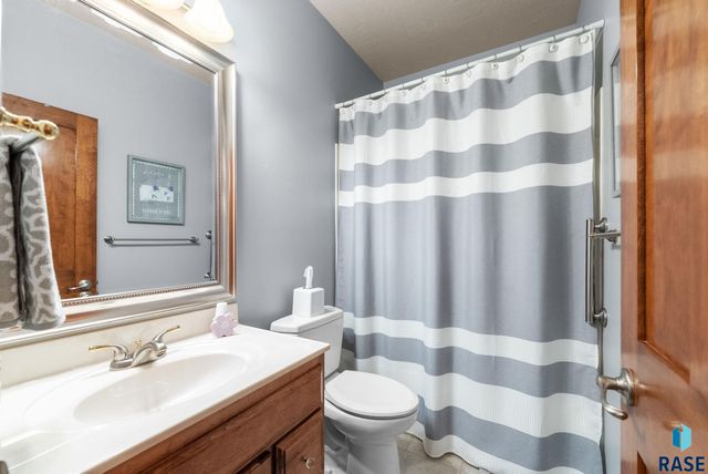 4405 E Aster Cir Circle, Sioux Falls, SD 57103