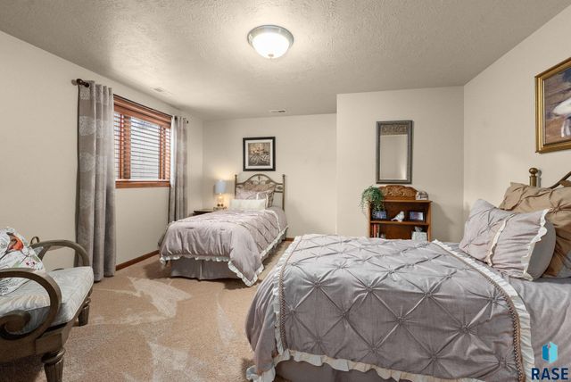 4405 E Aster Cir Circle, Sioux Falls, SD 57103