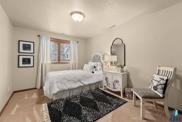 4405 E Aster Cir Circle, Sioux Falls, SD 57103