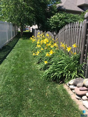 4405 E Aster Cir Circle, Sioux Falls, SD 57103