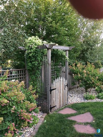 4405 E Aster Cir Circle, Sioux Falls, SD 57103