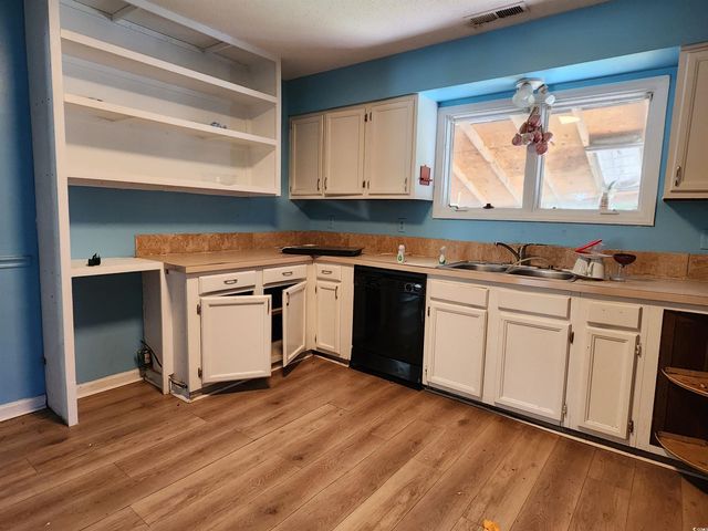 705 Bay St., North Myrtle Beach, SC 29582