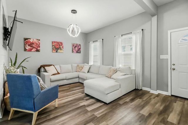 305 E Fourth Street, Lexington, KY 40508