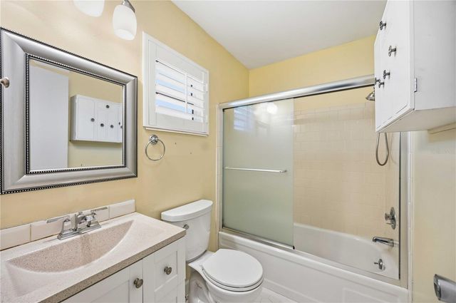 60 STRATHMORE BOULEVARD 60, Sarasota, FL 34233